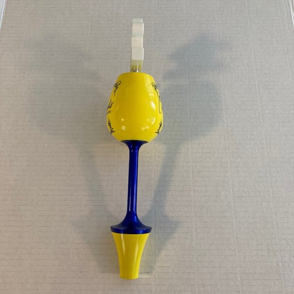 Cupcake Vineyards Wine Glass Tap Handle Yellow Red Velvet Cake Beer Keg She Shed - Picture 9 of 11